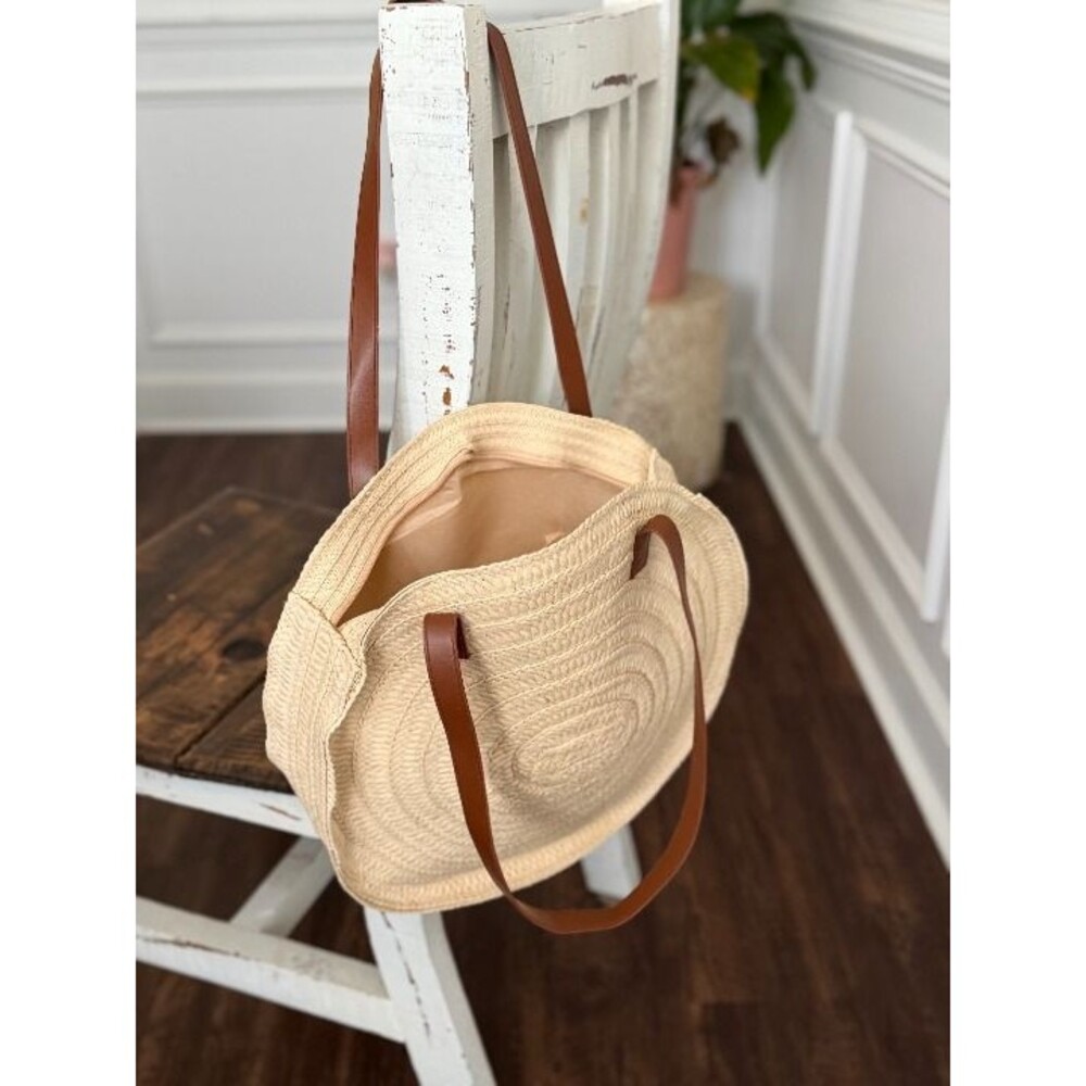 Round Woven Straw Tote Bag Brown Faux Leather Straps Summer Beach Purse